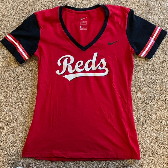 Nike Reds Tee - Picture 1 of 6